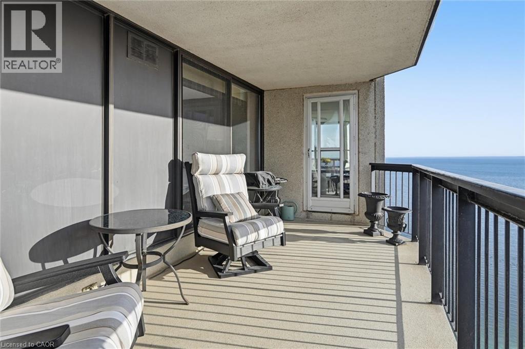 2170 MARINE Drive Unit# 1808, Oakville, Ontario, L6L5V1 — Photo 33