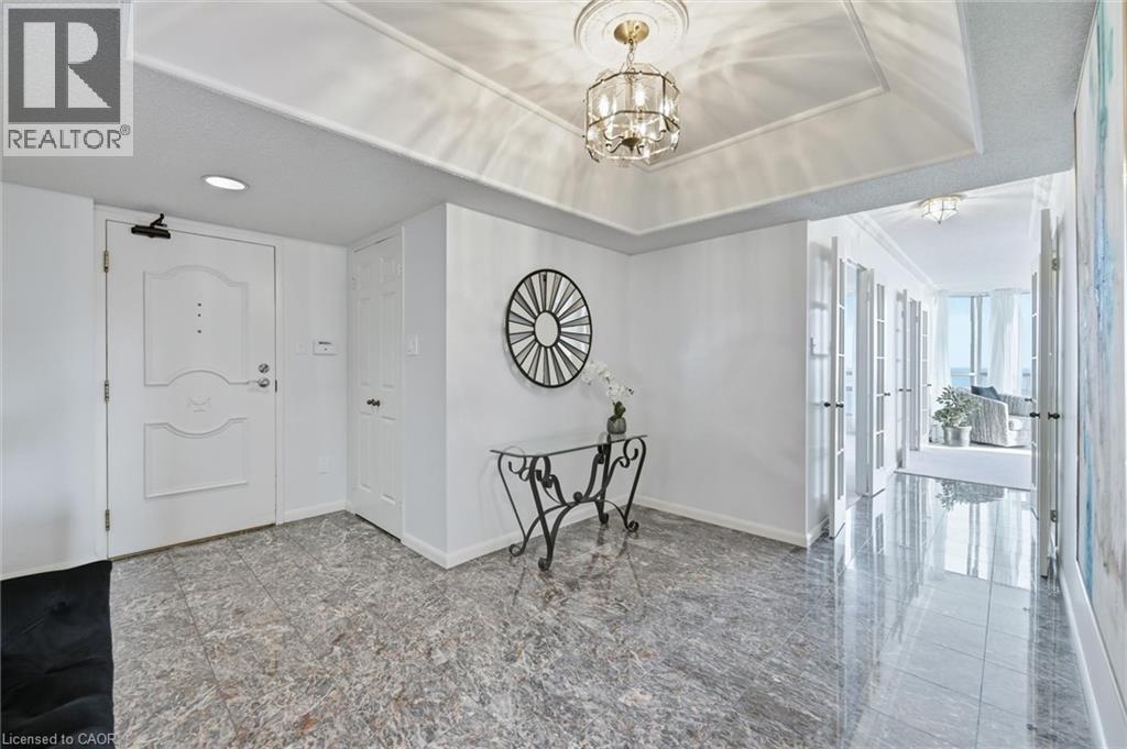 2170 MARINE Drive Unit# 1808, Oakville, Ontario, L6L5V1 — Photo 4