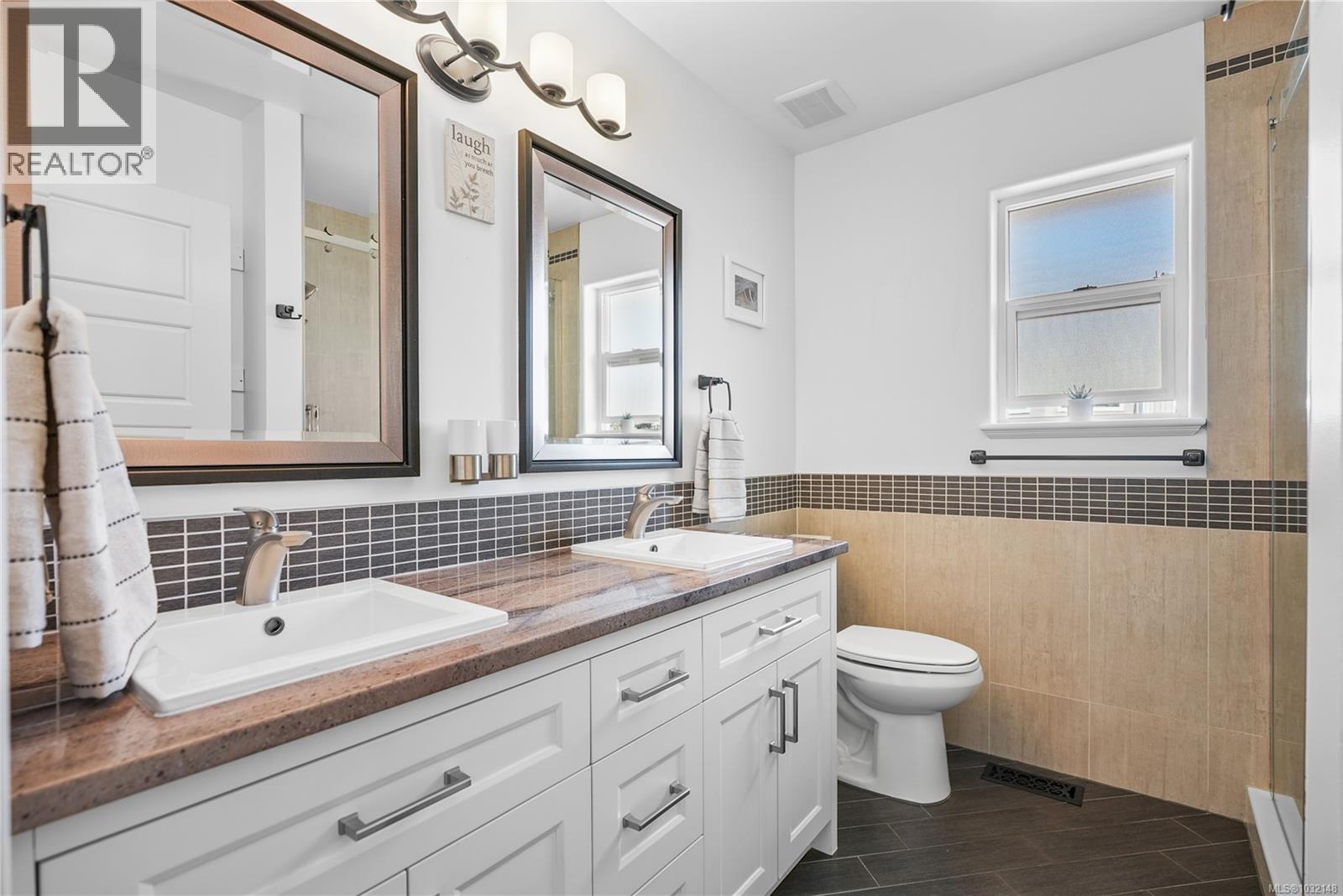  517 Pamela Place, Saanich