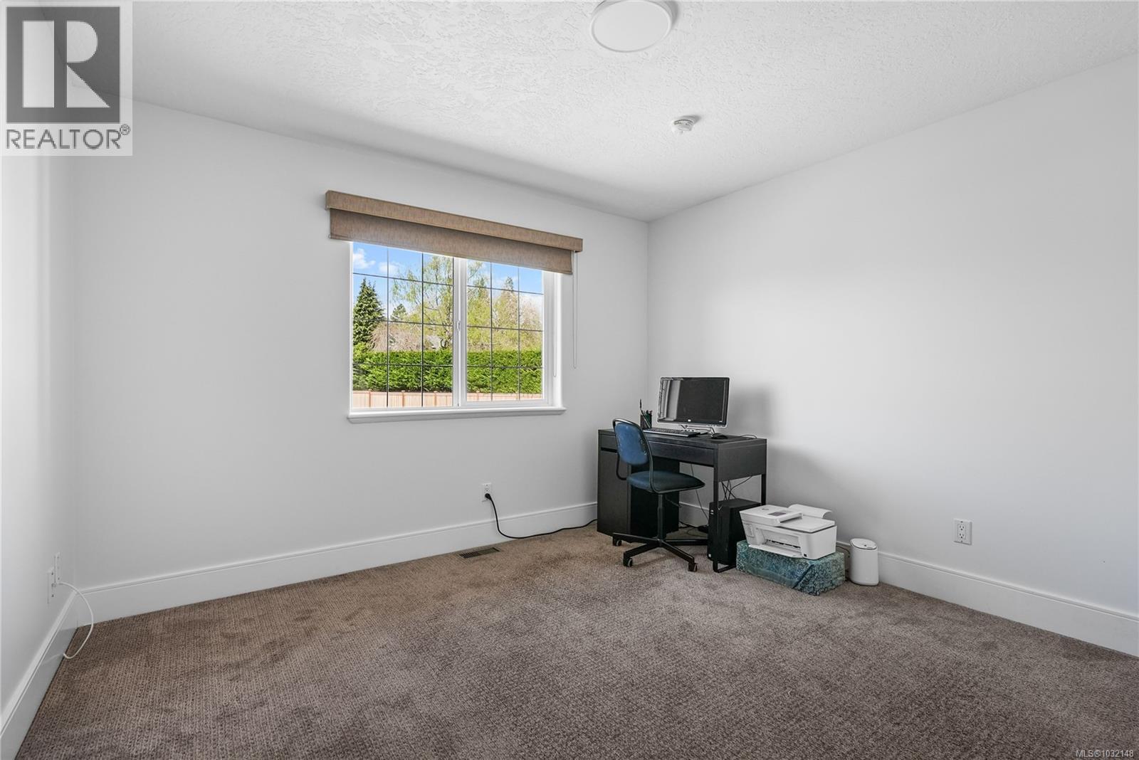  517 Pamela Place, Saanich