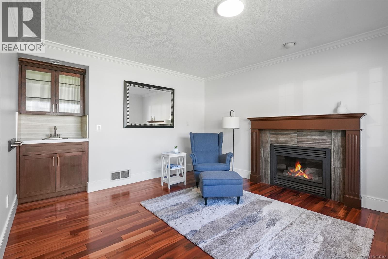  517 Pamela Place, Saanich