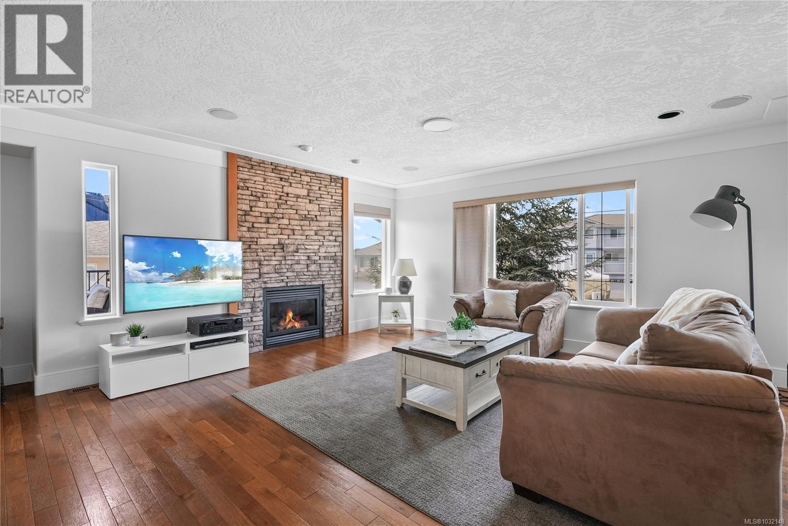  517 Pamela Place, Saanich