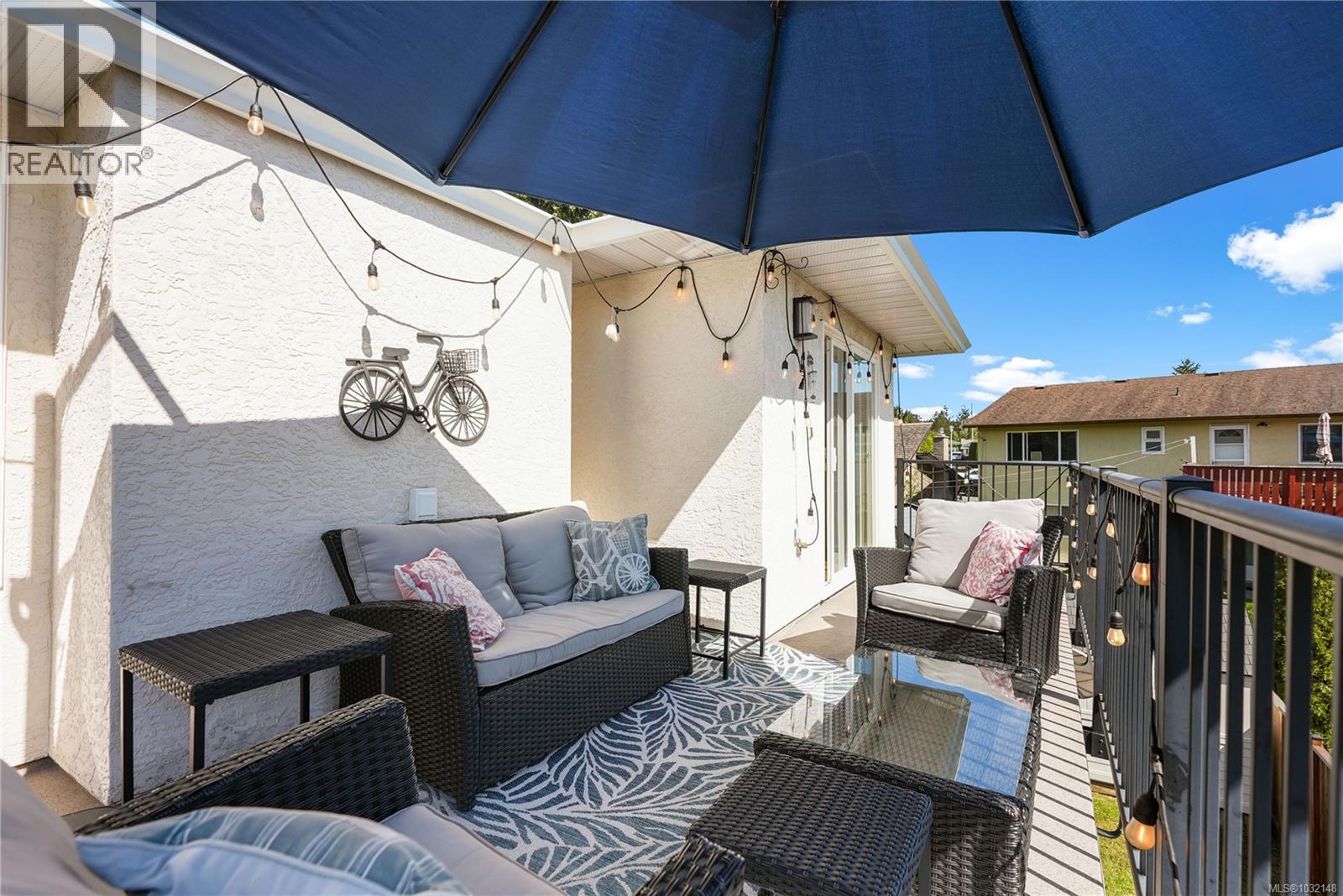  517 Pamela Place, Saanich