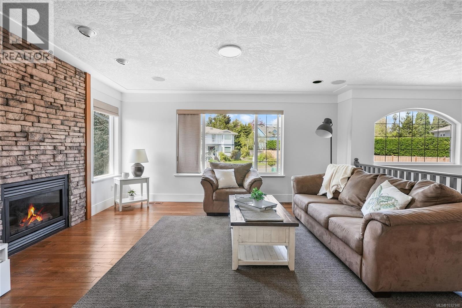  517 Pamela Place, Saanich