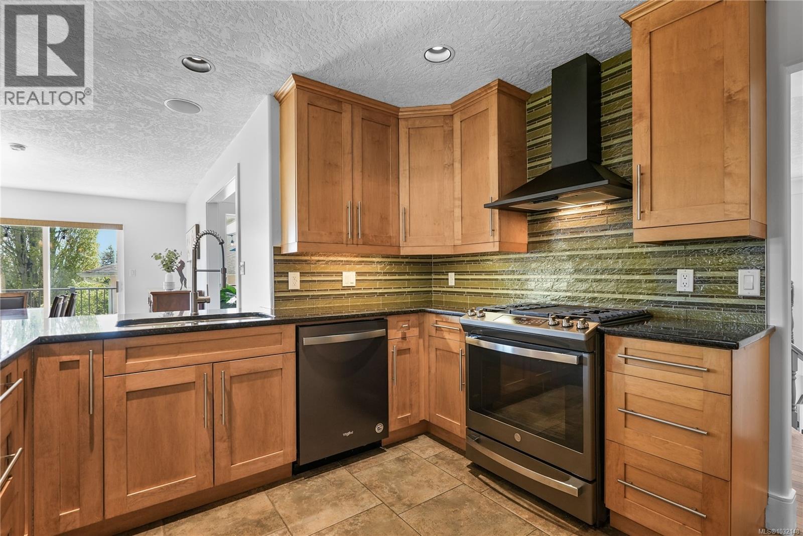  517 Pamela Place, Saanich