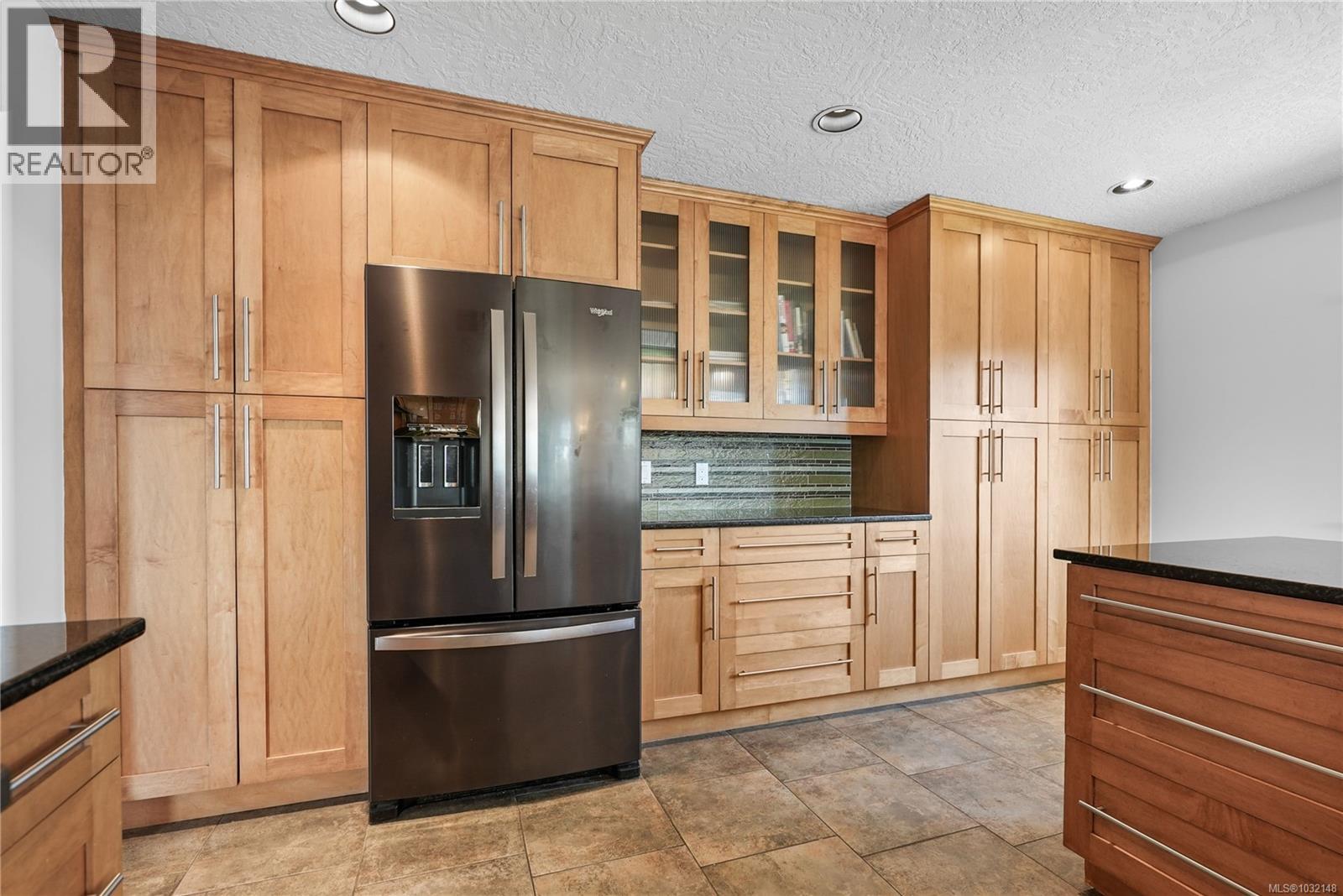  517 Pamela Place, Saanich