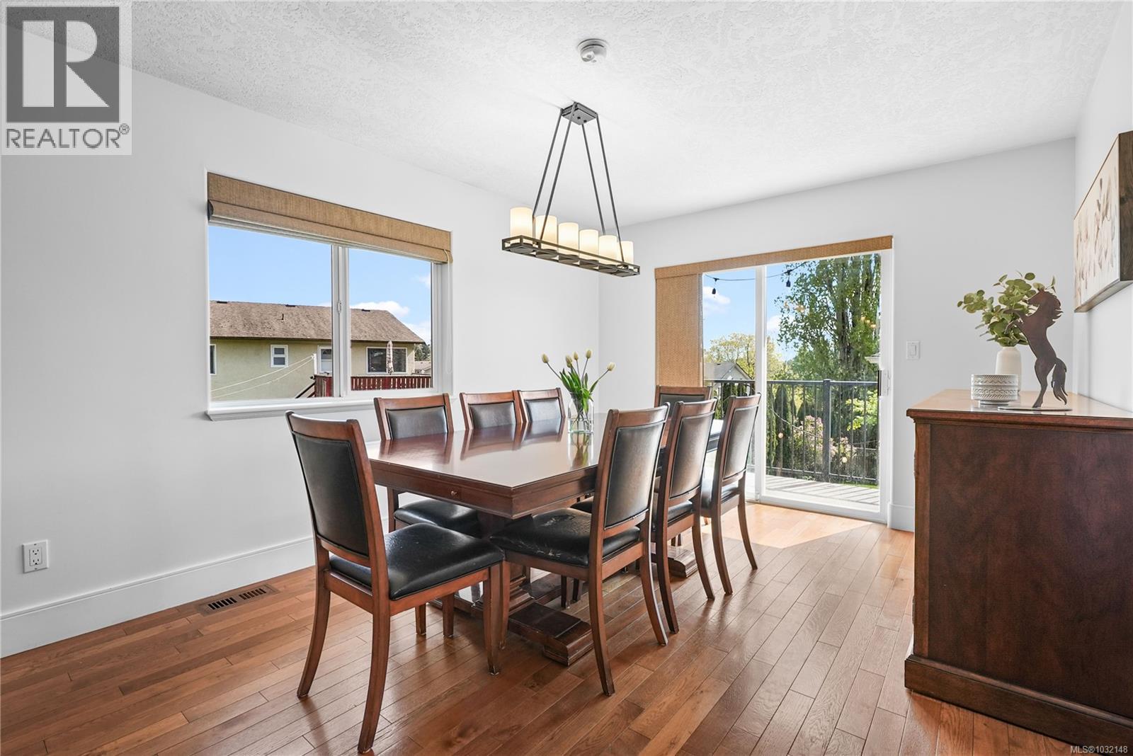  517 Pamela Place, Saanich