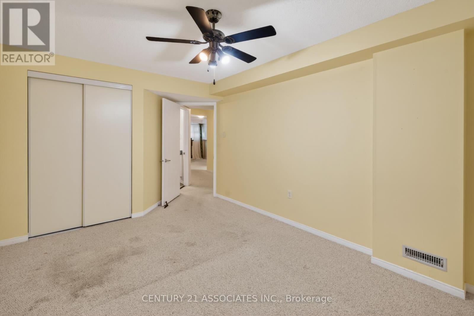 1817 WOODGATE COURT - 30
