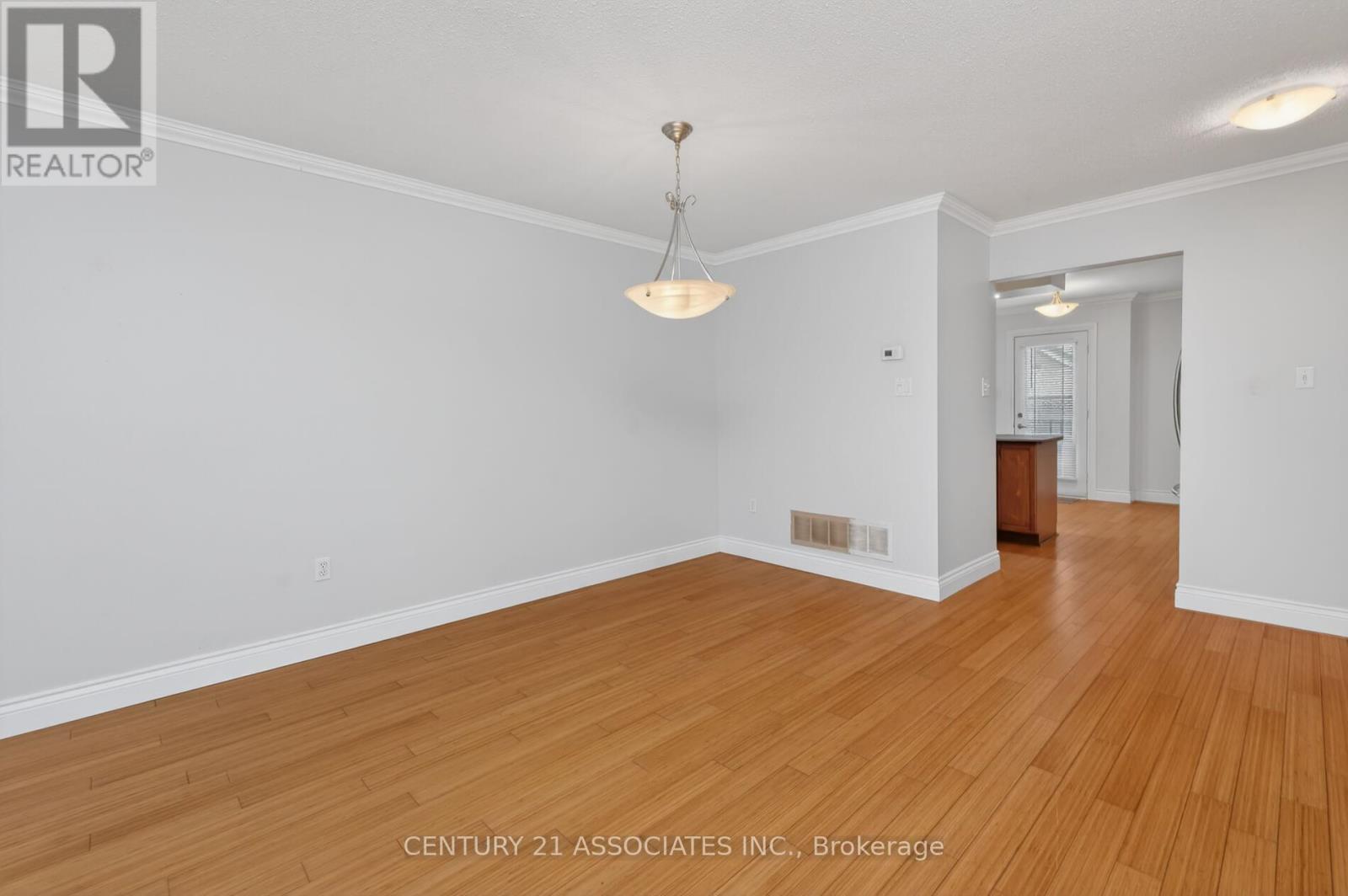 1817 WOODGATE COURT - 8
