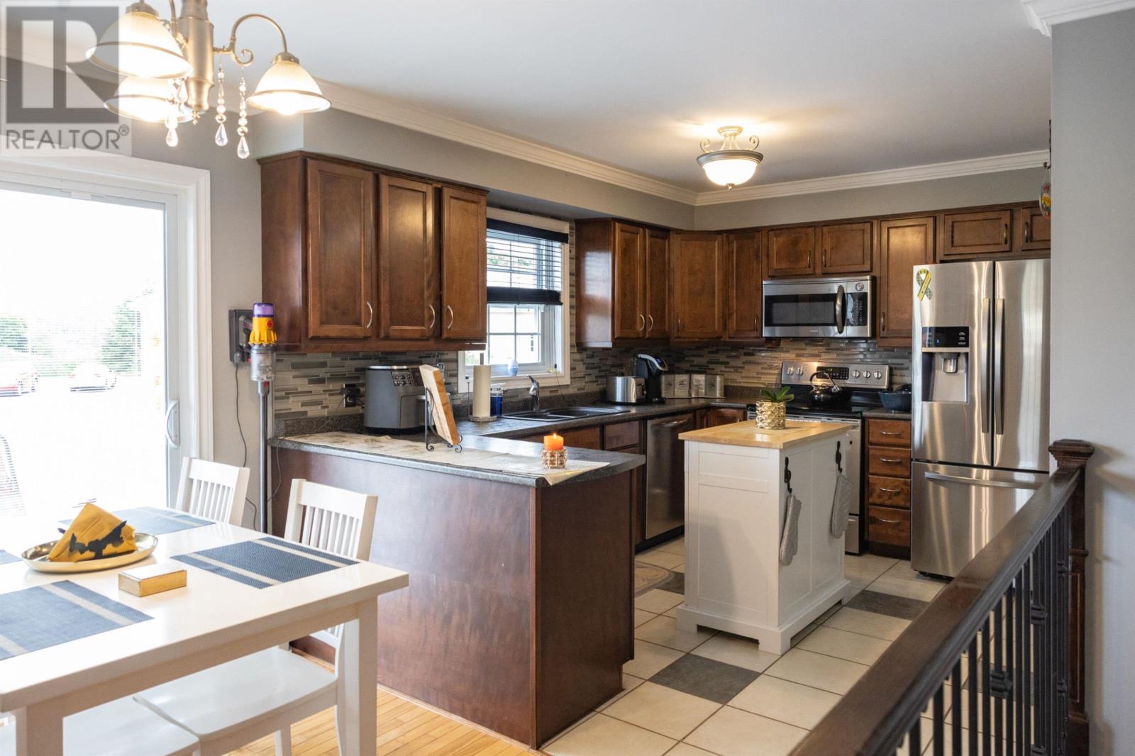 76 Pleasant Street - 17