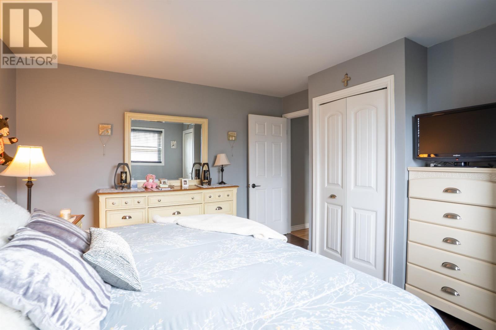 76 Pleasant Street - 22