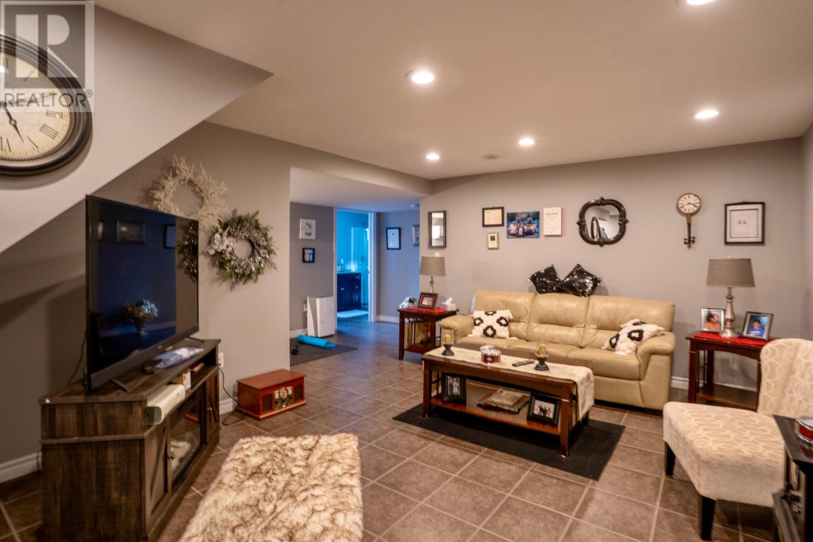 76 Pleasant Street - 30