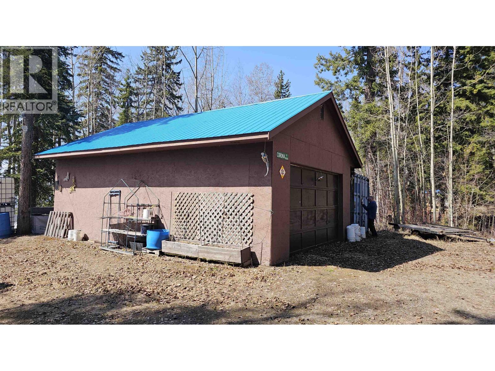 Kitchen of 16030 NORMAN LAKE ROAD · Prince George, BC