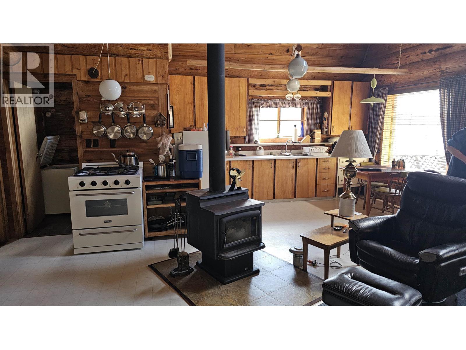 Photo 12 of 38 — 16030 NORMAN LAKE ROAD · Prince George, BC