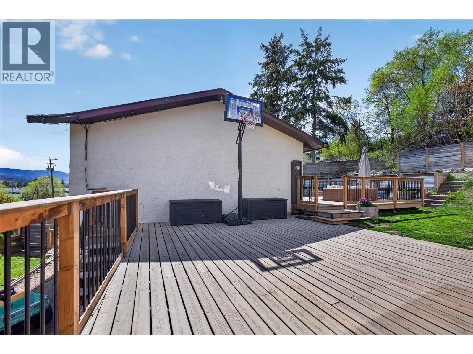  9742 Okanagan Centre Road East, Lake Country