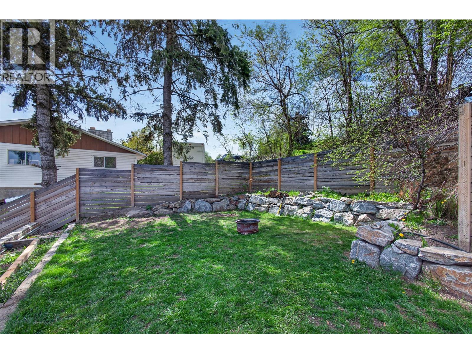  9742 Okanagan Centre Road East, Lake Country