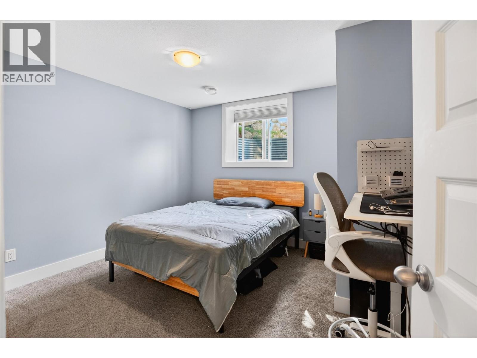 702 Richards Street - 58