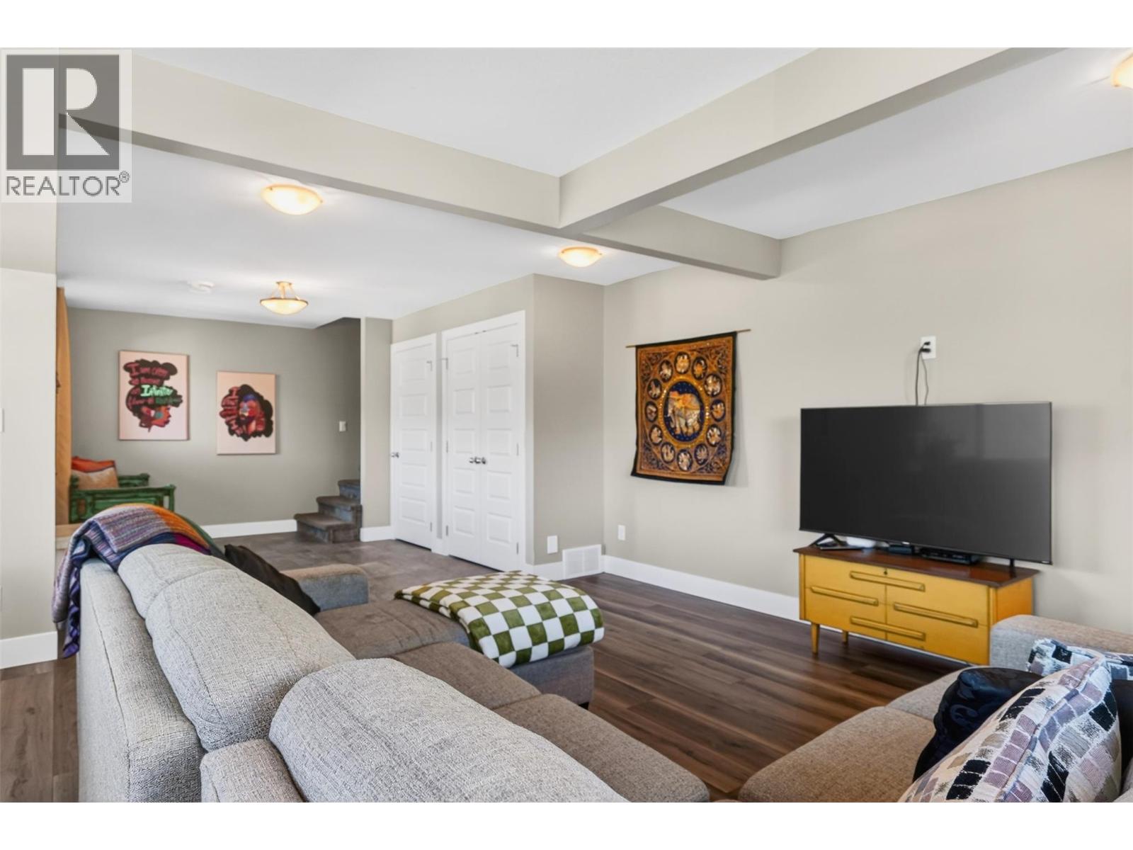 702 Richards Street - 45