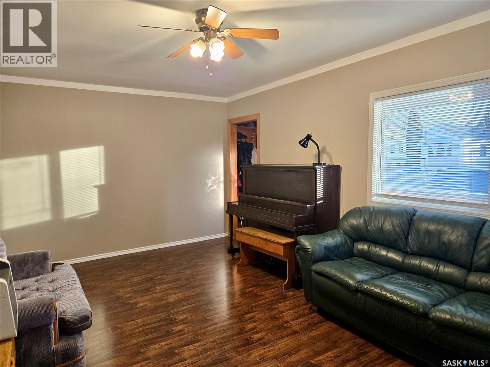 1517 3rd STREET - 6