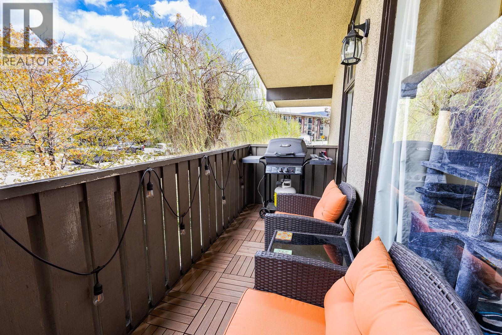 11 353 Boyce Crescent, Kelowna