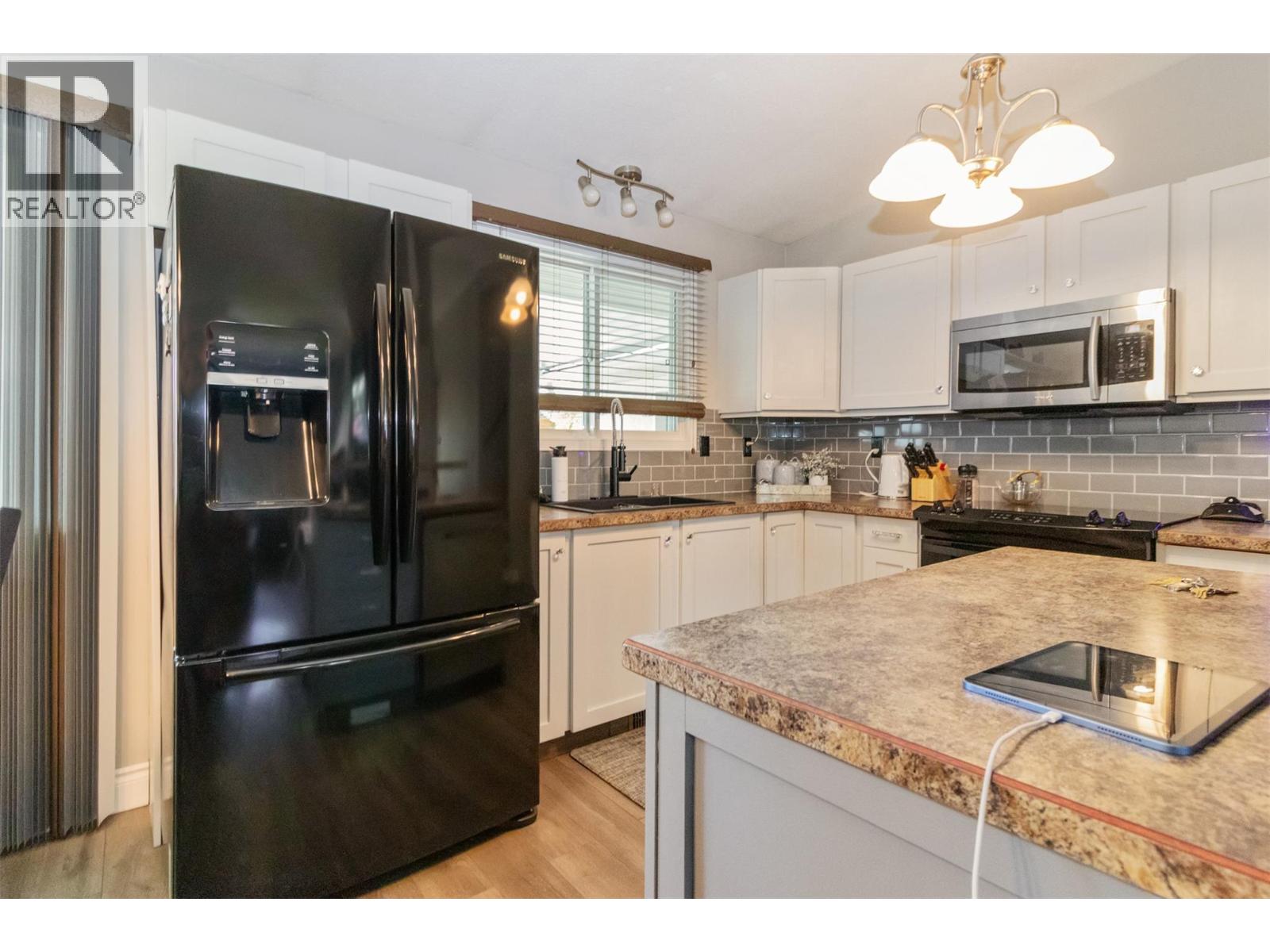  430 Dougall Road North, Kelowna