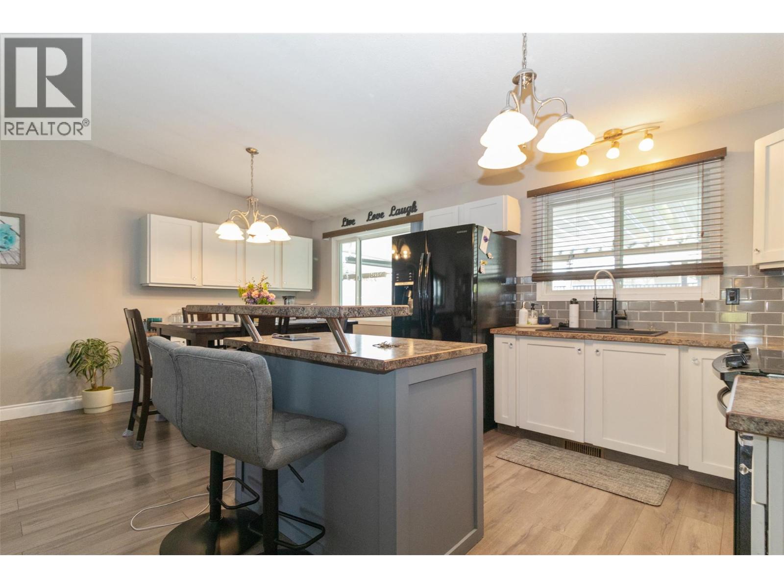  430 Dougall Road North, Kelowna