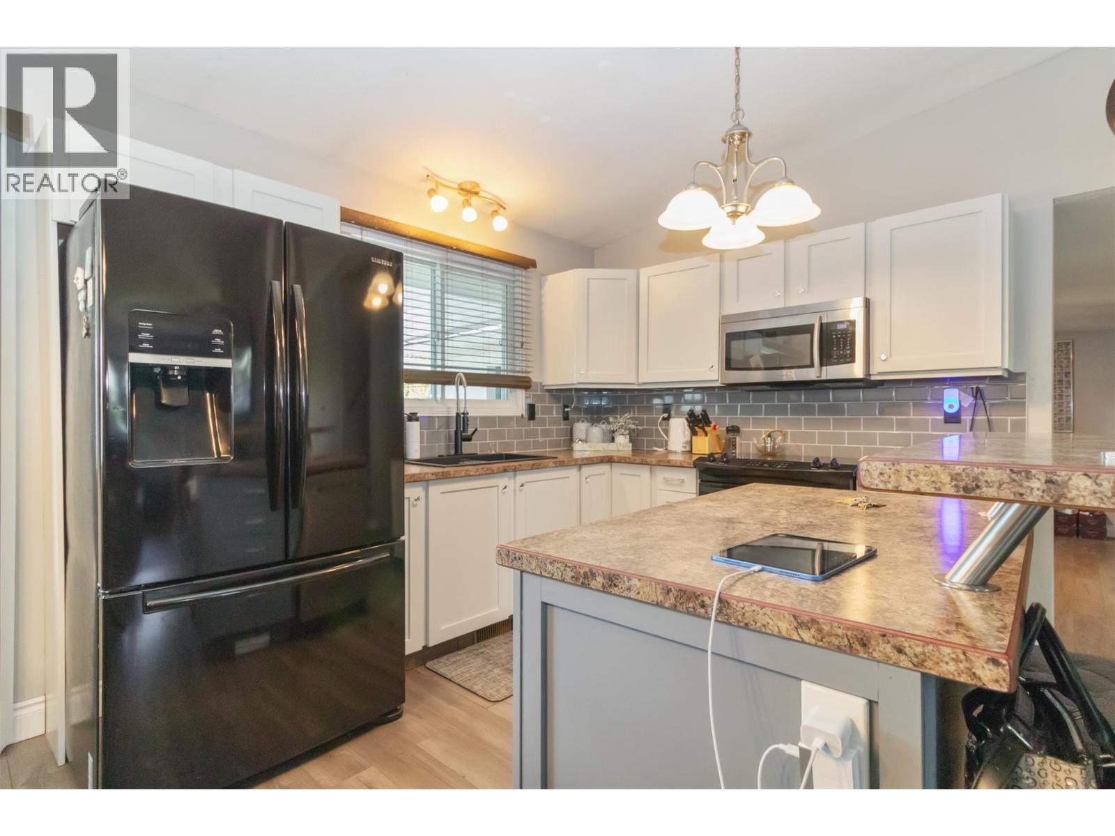  430 Dougall Road North, Kelowna