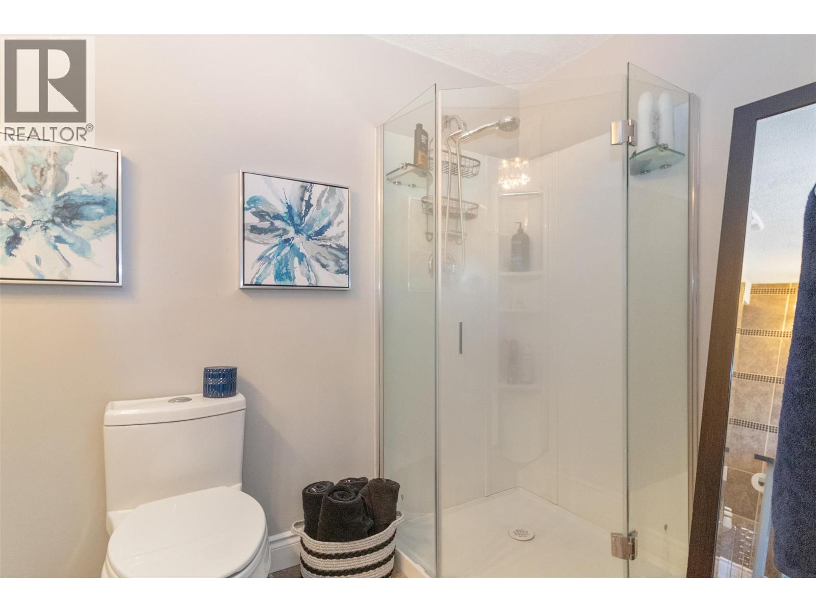  430 Dougall Road North, Kelowna