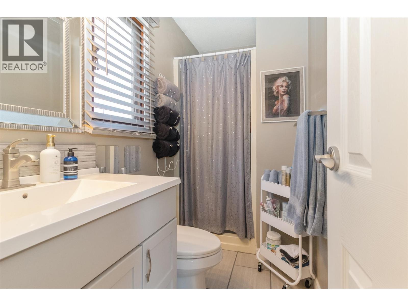  430 Dougall Road North, Kelowna