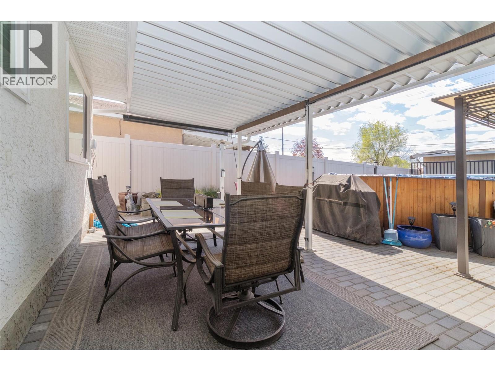  430 Dougall Road North, Kelowna