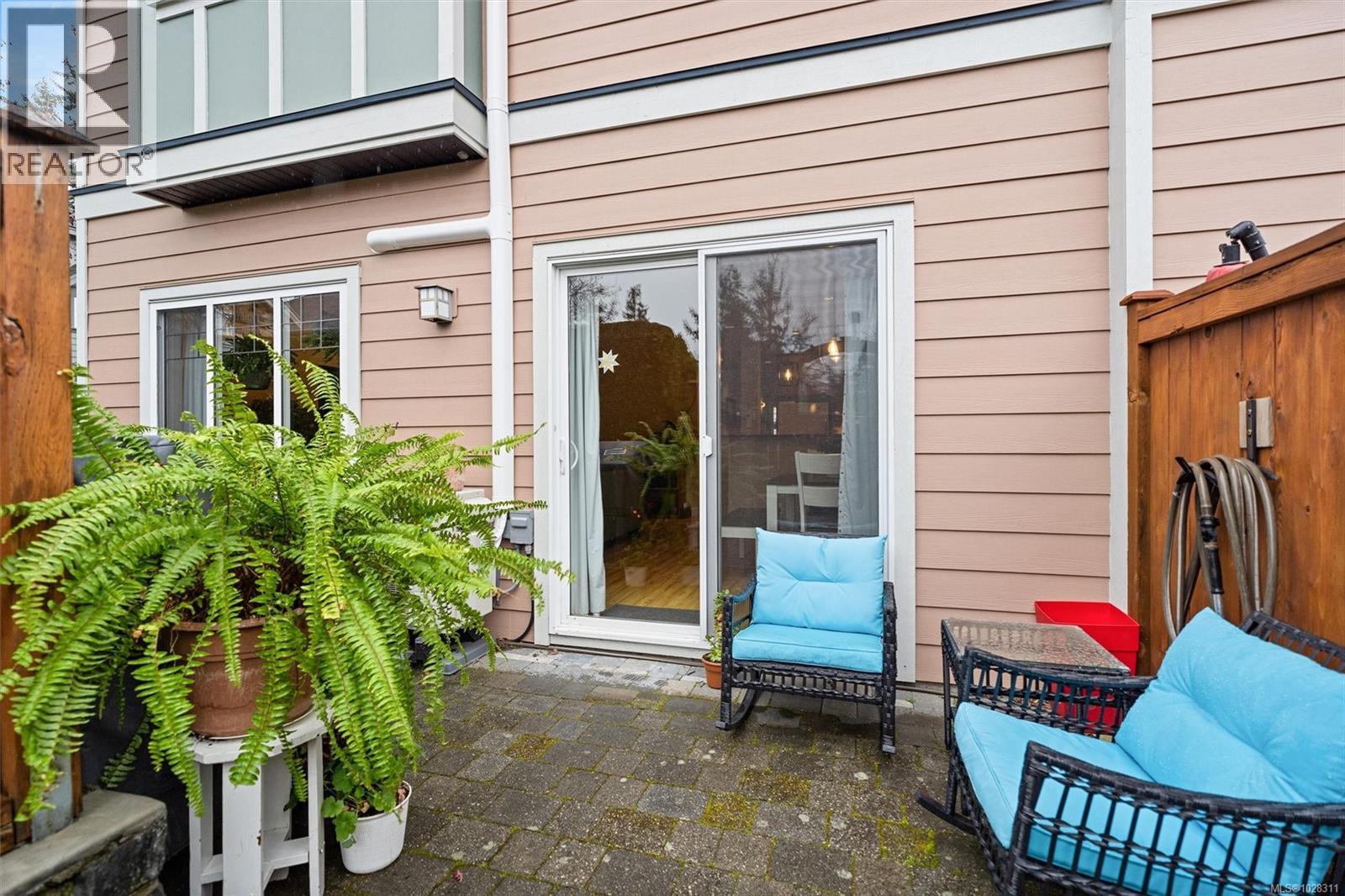 #13 2210 Sooke Rd - 30