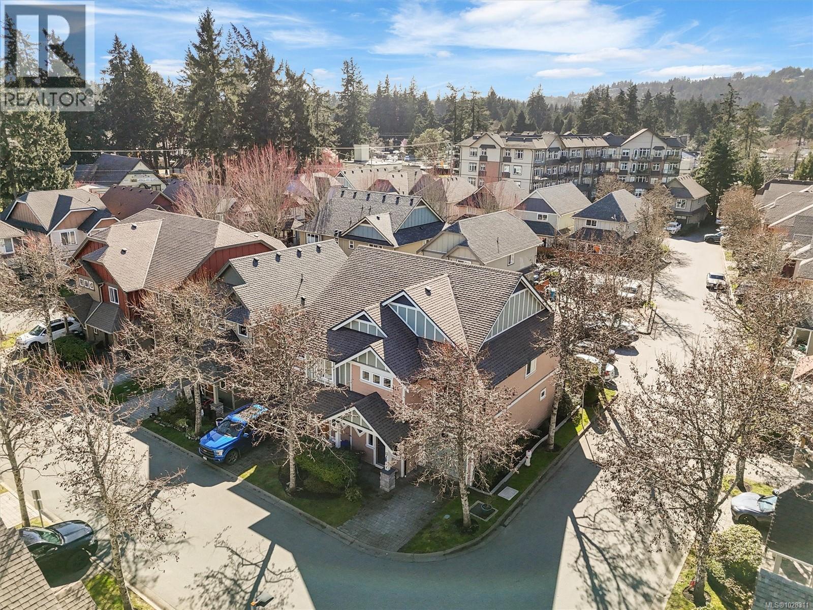 #13 2210 Sooke Rd - 33