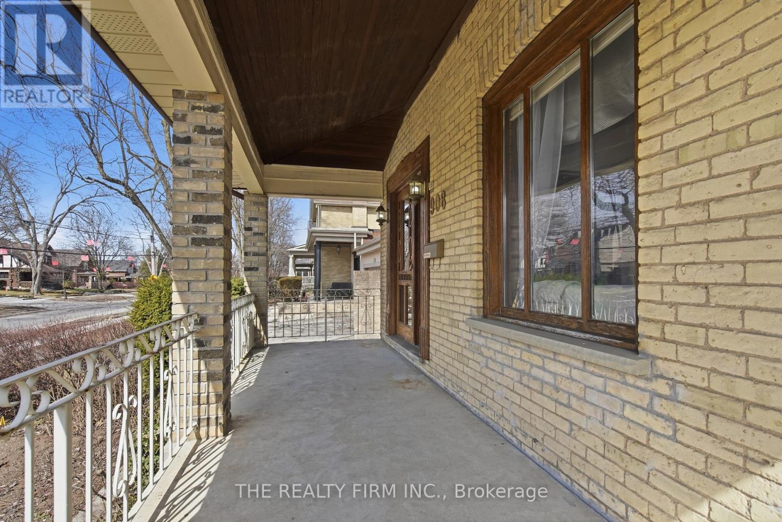 908 WILLIAM STREET - Image 3