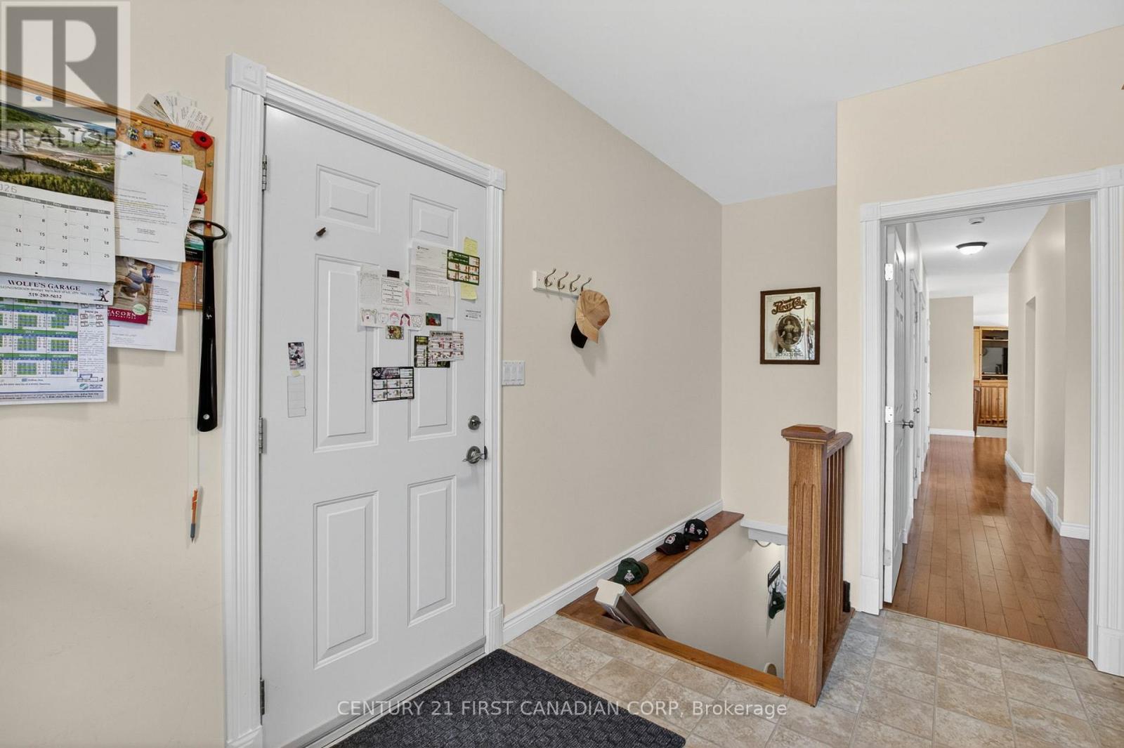 653 PETER STREET - 21