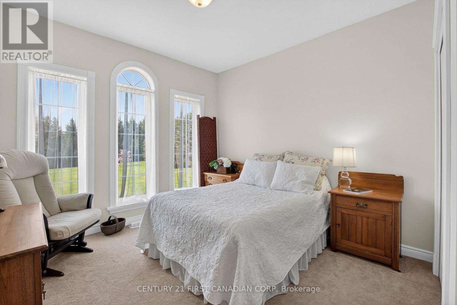 653 PETER STREET - 28