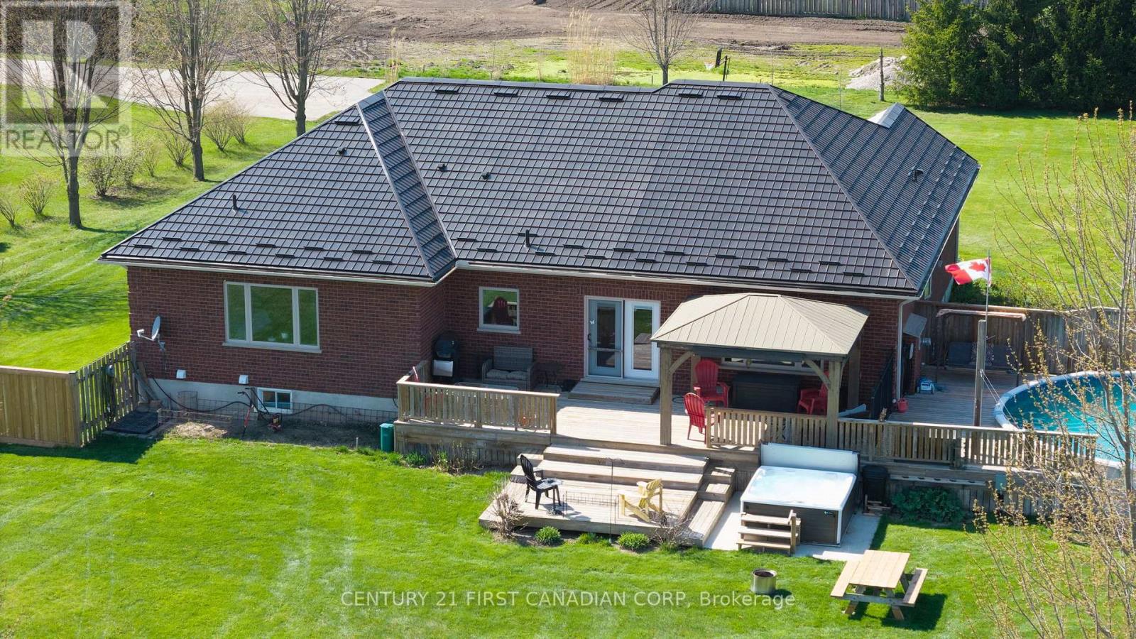 653 PETER STREET - 49
