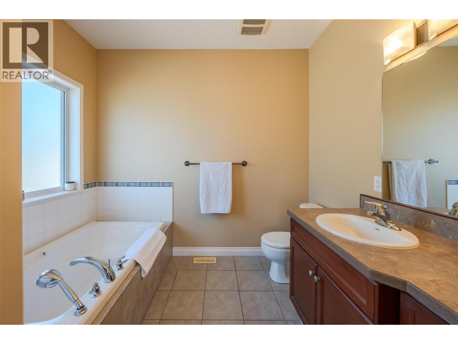  2381 Wiltse Drive, Penticton