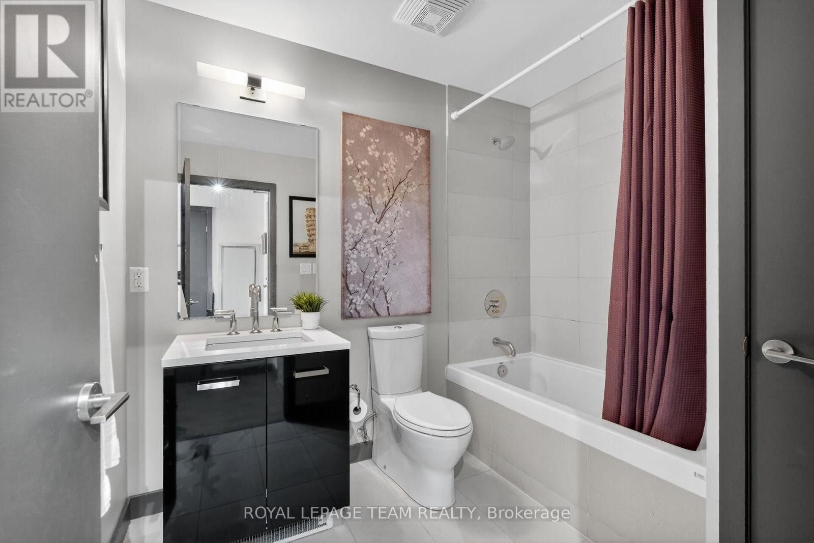 #307 224 LYON STREET N - 23