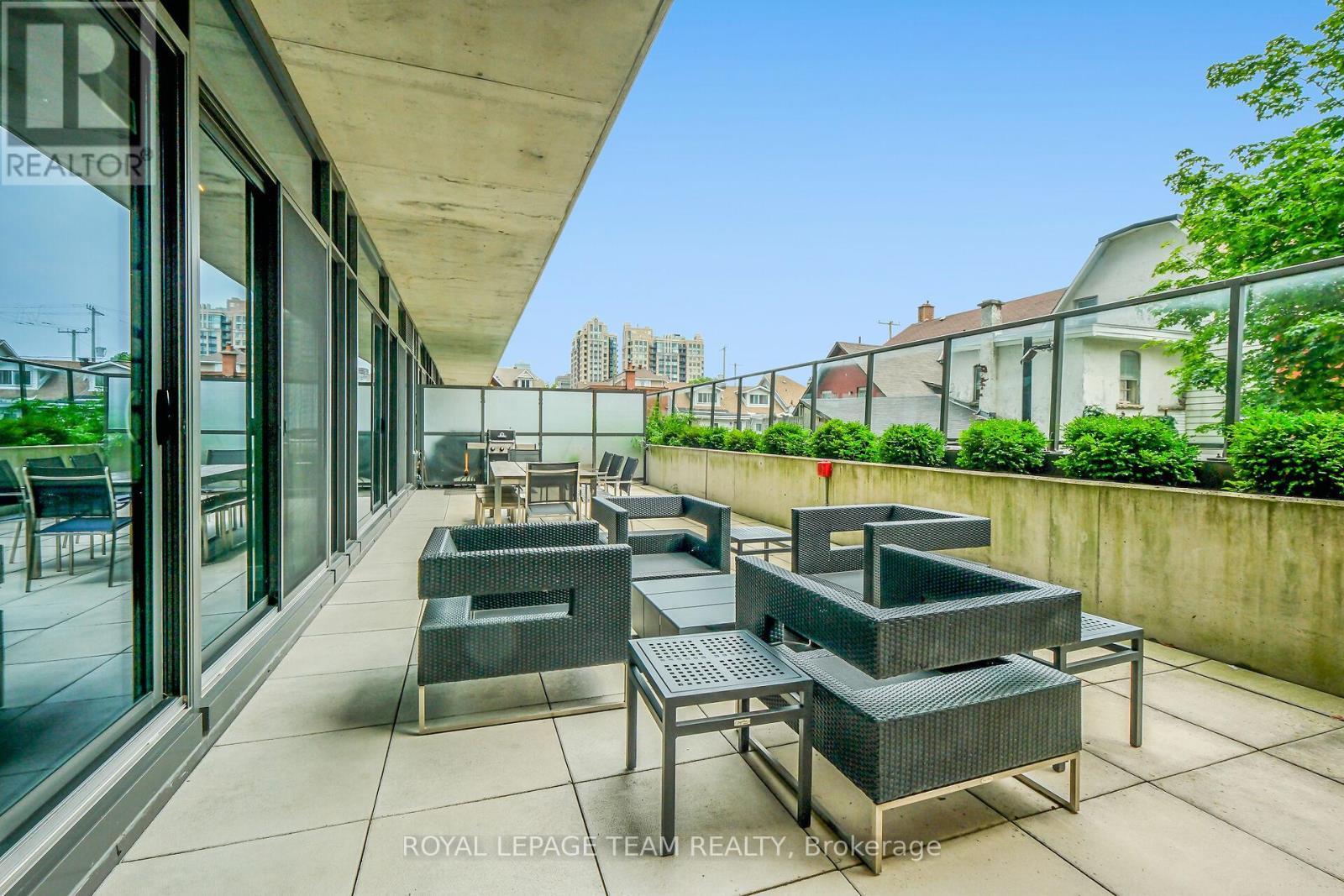 #307 224 LYON STREET N - 33