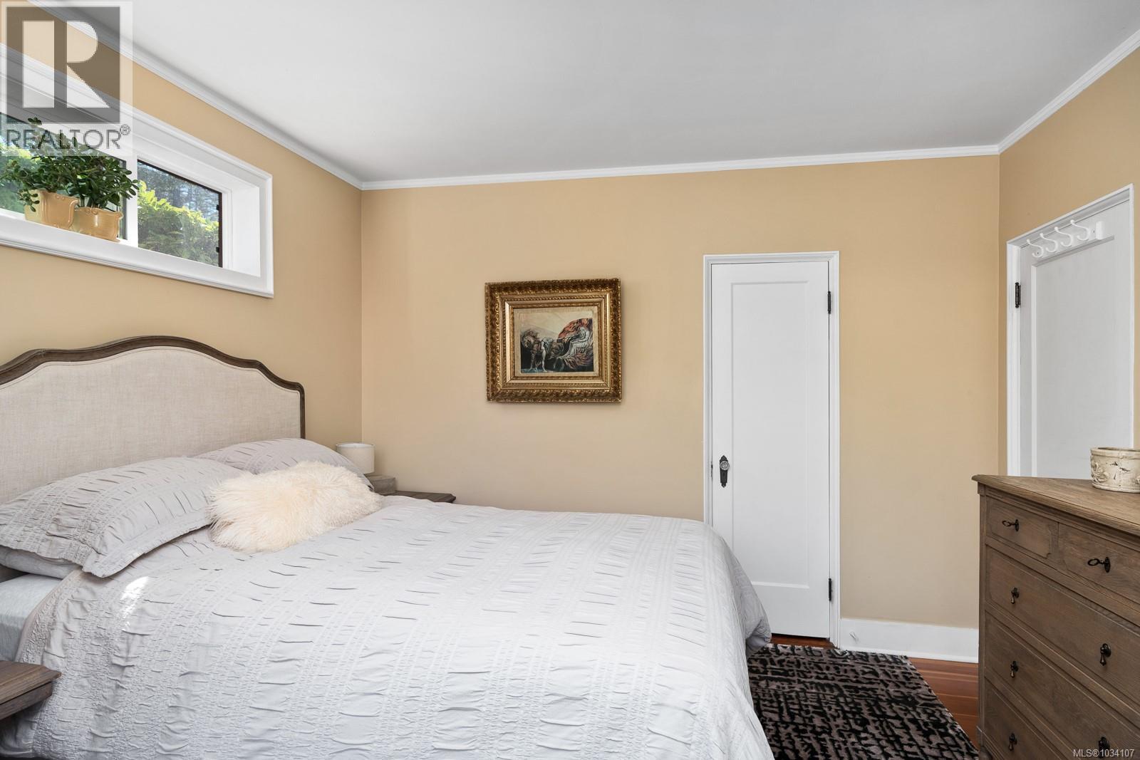  671 Linkleas Avenue, Oak Bay