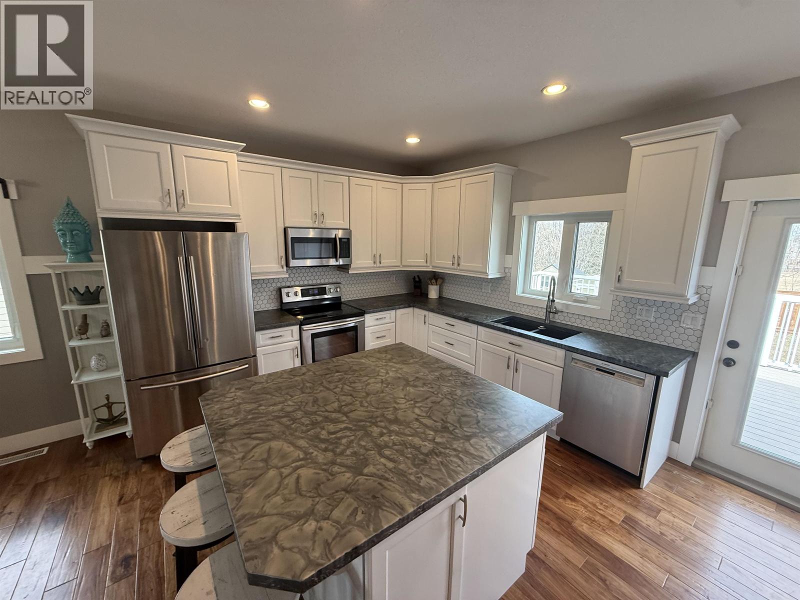 10816 108 AVENUE, Fort St. John