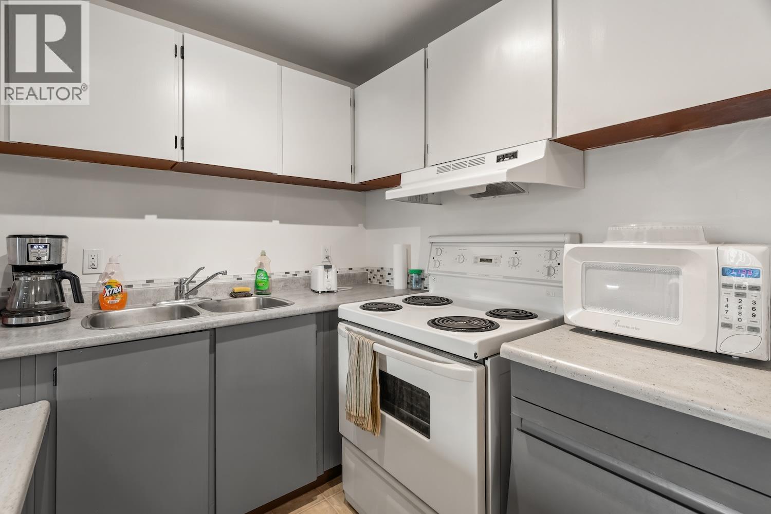152 SPRUCE Avenue Unit# 203, Sparwood