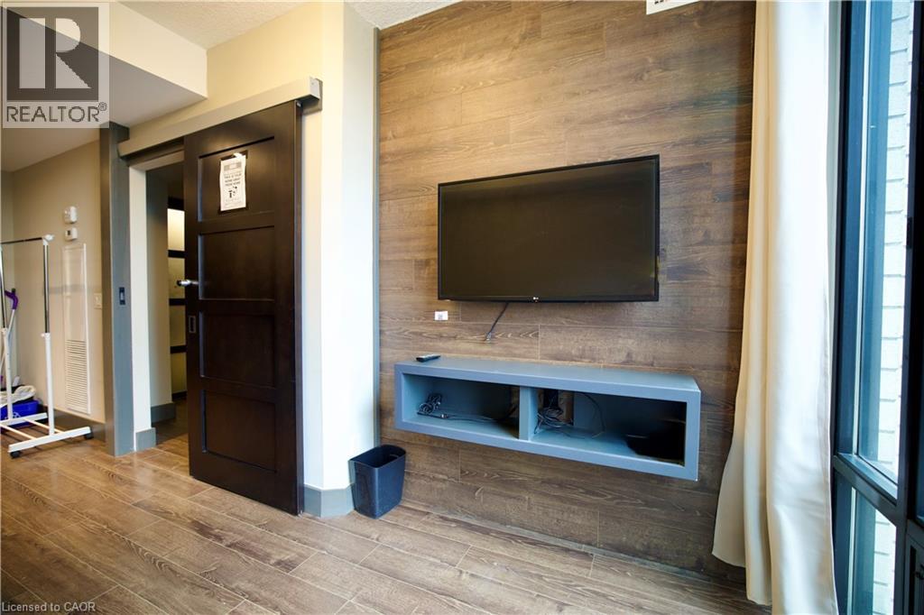 330 PHILLIP Street Unit# S605, Waterloo, Ontario, N2L3W9 — Photo 13