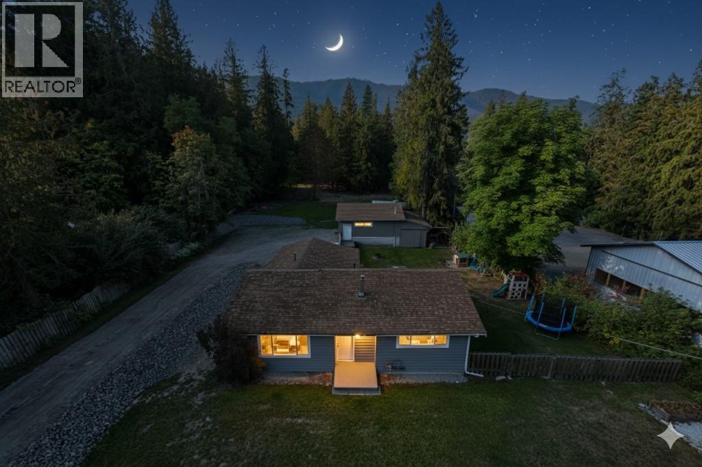1294 Notch Hill Road - 24
