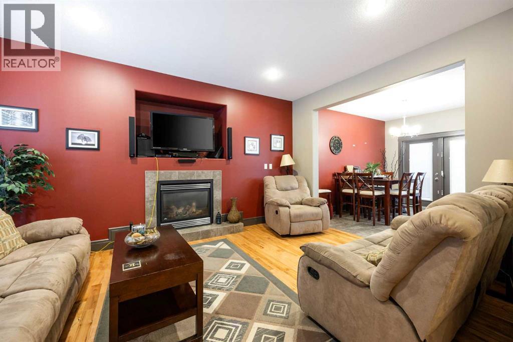 144 Falcon Drive - 4