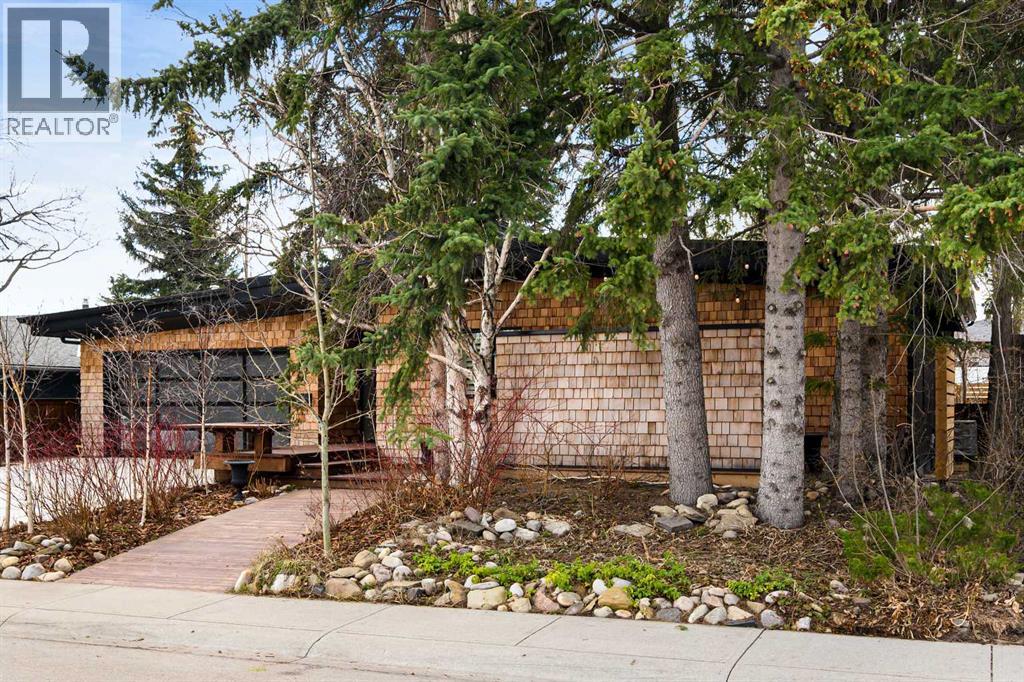 7235 Kananaskis Drive SW - photo 2
