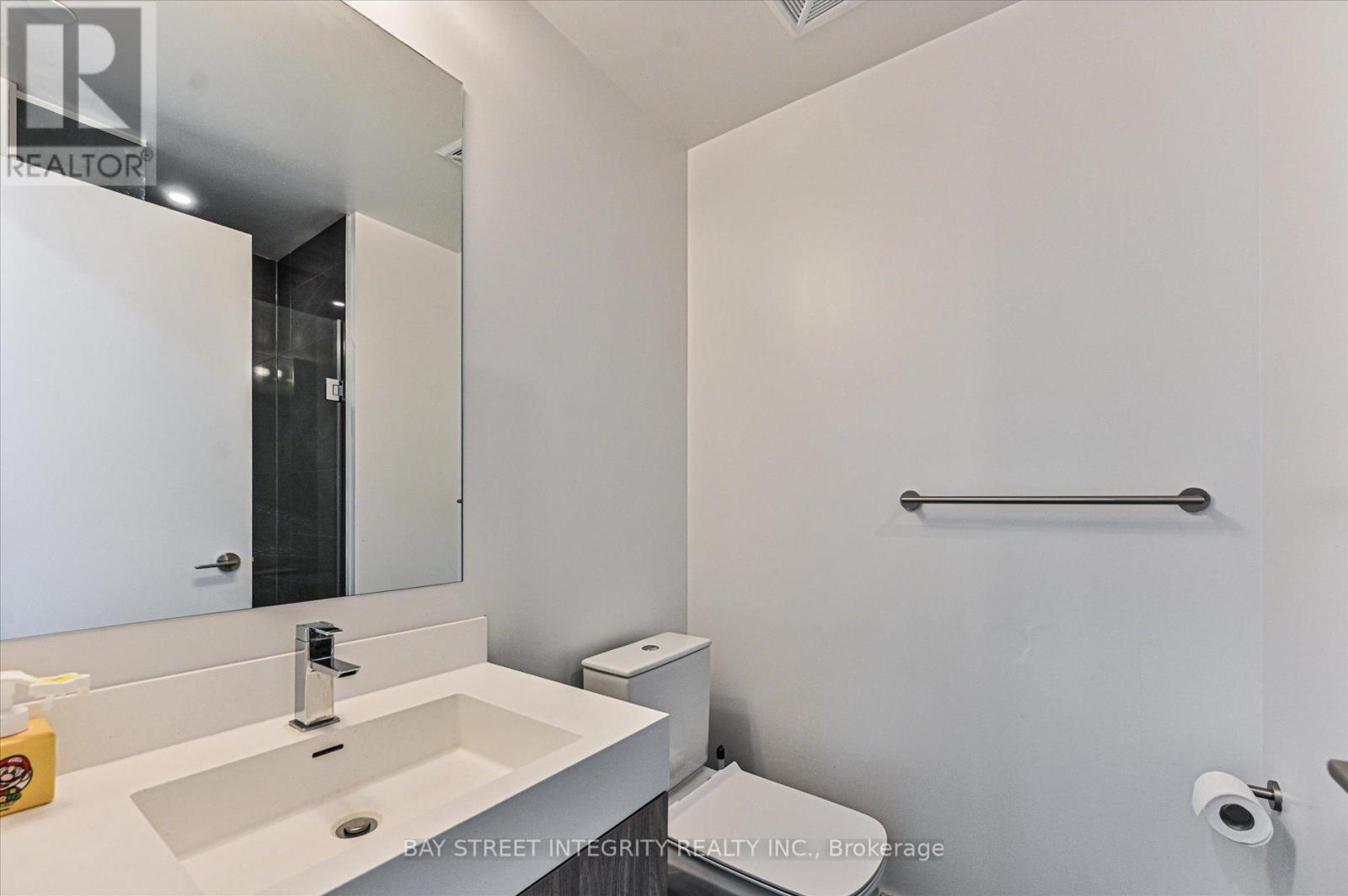 3208 - 1 YORKVILLE AVENUE — photo 22