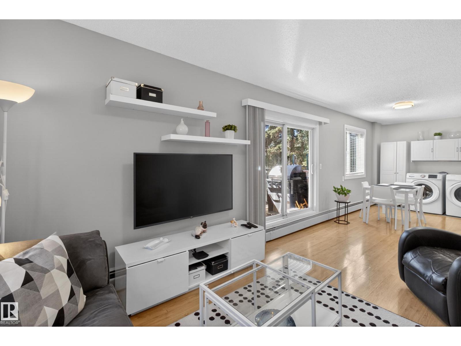 #211 10838 108 ST NW, Edmonton