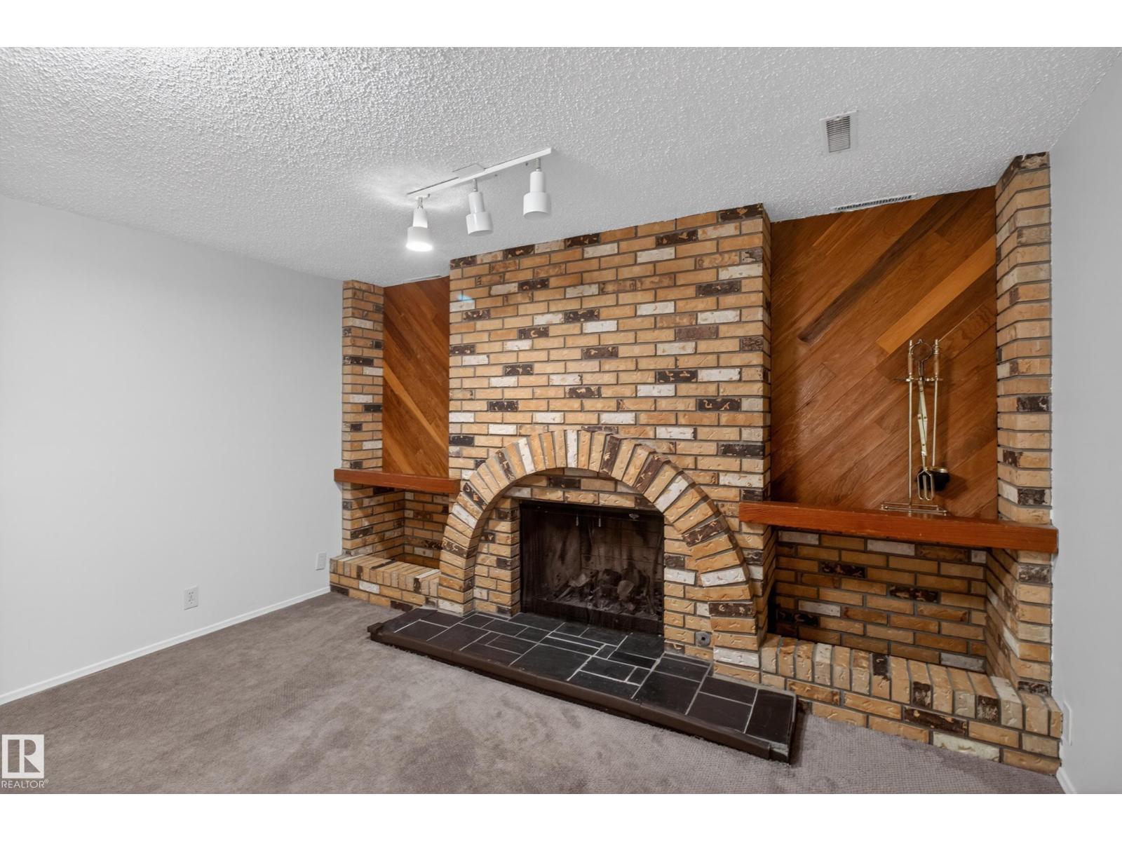 102 GARLAND CR, Sherwood Park