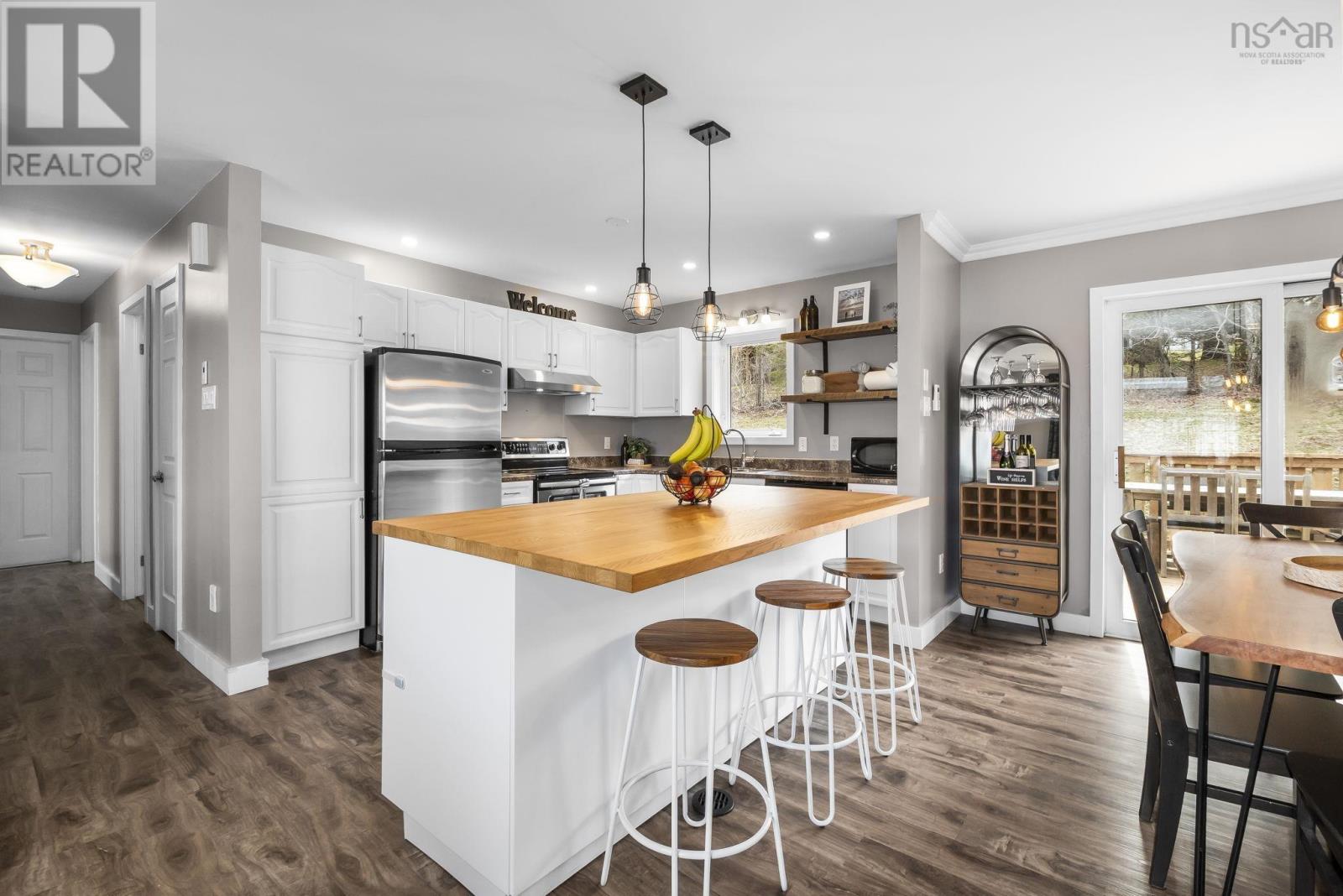 Property 10 of 39 of 438 Colby Drive